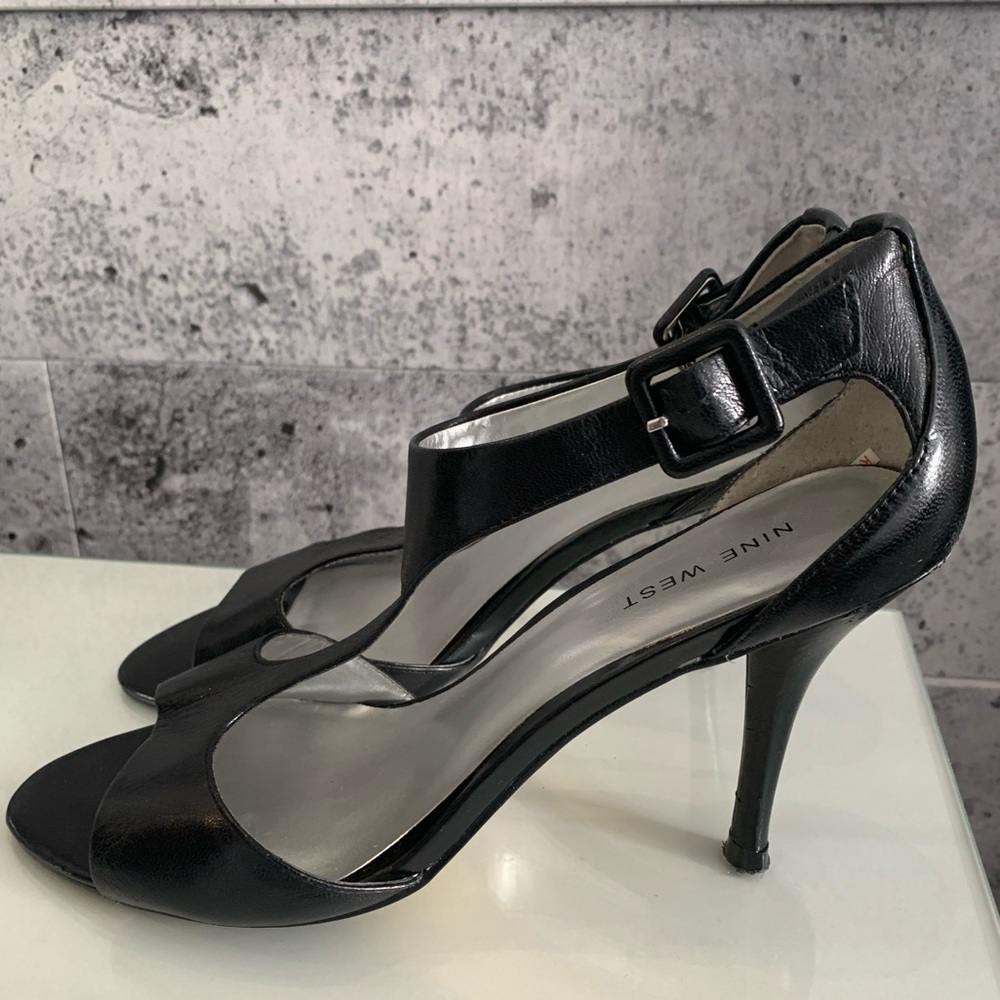 Black Nine West open toe pump